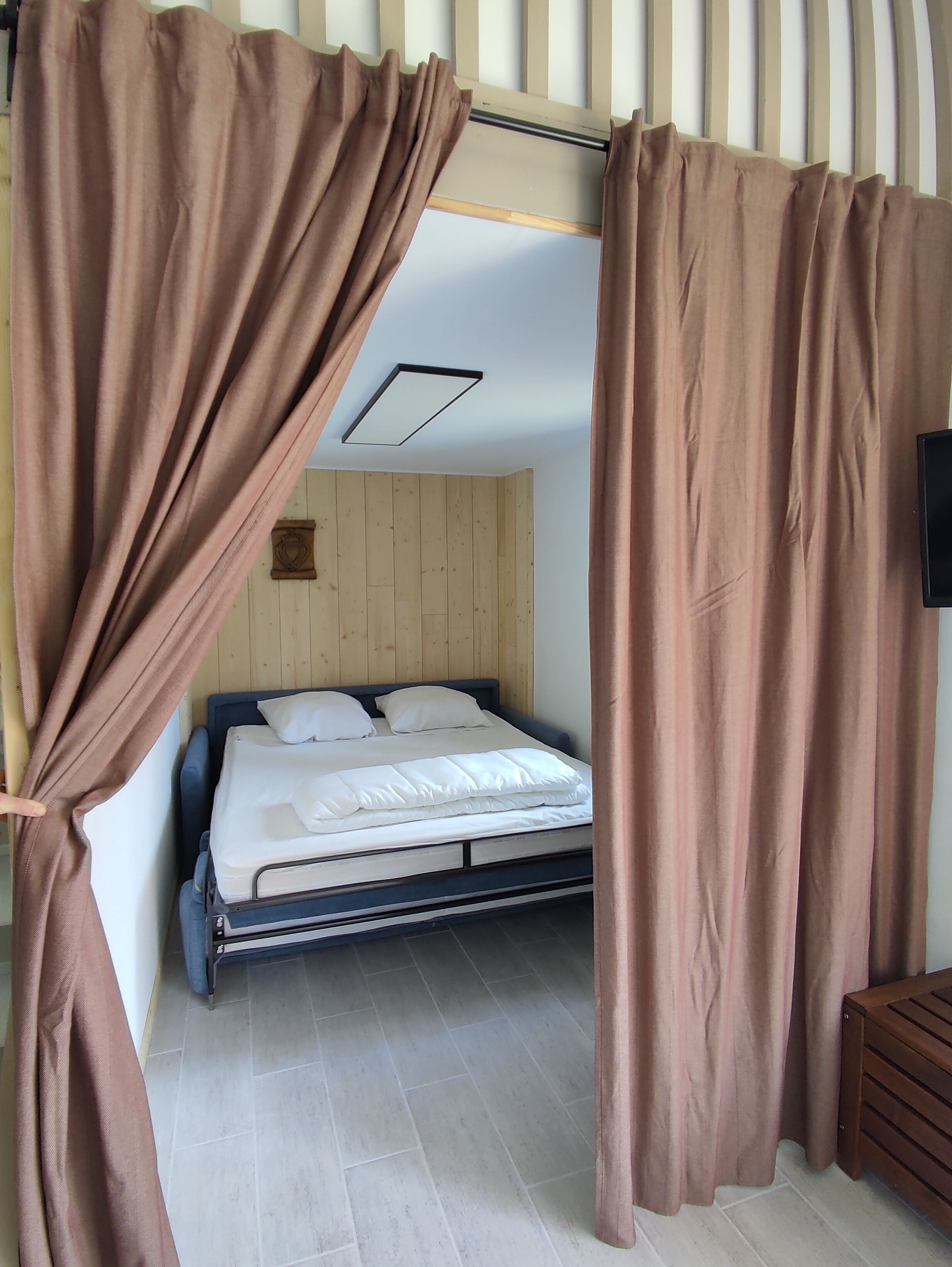 2 chambres, lit parapluie