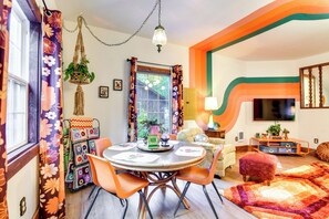 Interior - 70s Retro Retreat in Rhododendron! Mt Hood Base (Rhododendron)