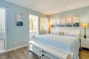 2 bedrooms, iron/ironing board, Internet, bed sheets - Ocean Breezes & 2 Pools: 1 Block to the Sand (Myrtle Beach)