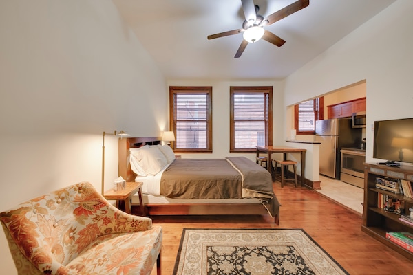 Wallace Vacation Rental | Studio | 1BA | 324 Sq Ft | Stairs Required