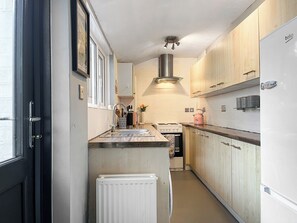 High chair - 3 bedroom accommodation in Scarborough (Scarborough)