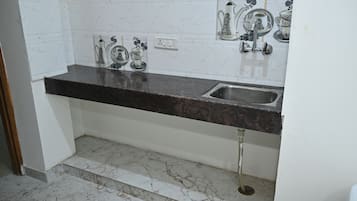 Executive-Zimmer | Badezimmer | Dusche, Handtücher, Seife, Shampoo