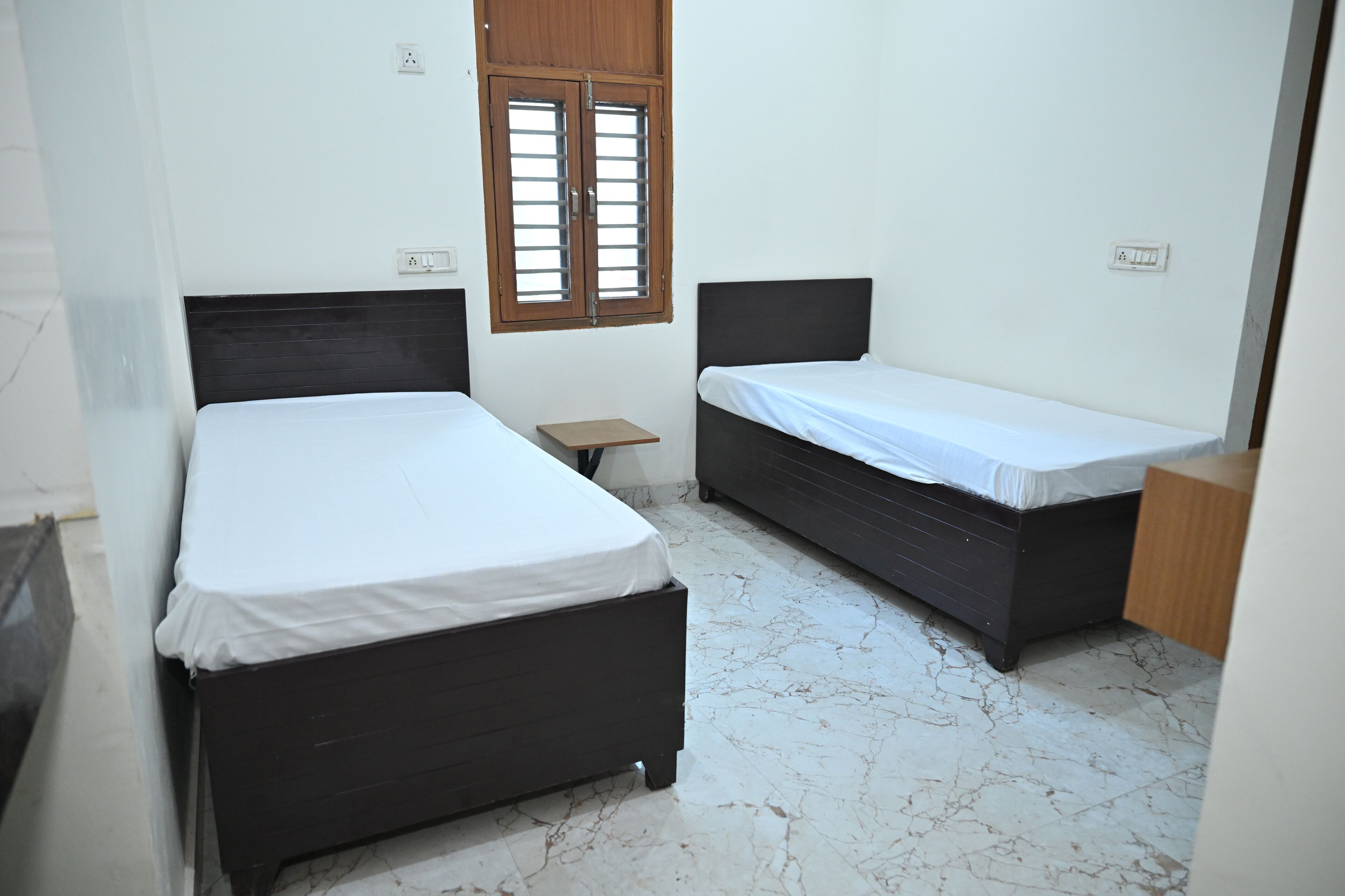 Executive Room | Desk, free WiFi