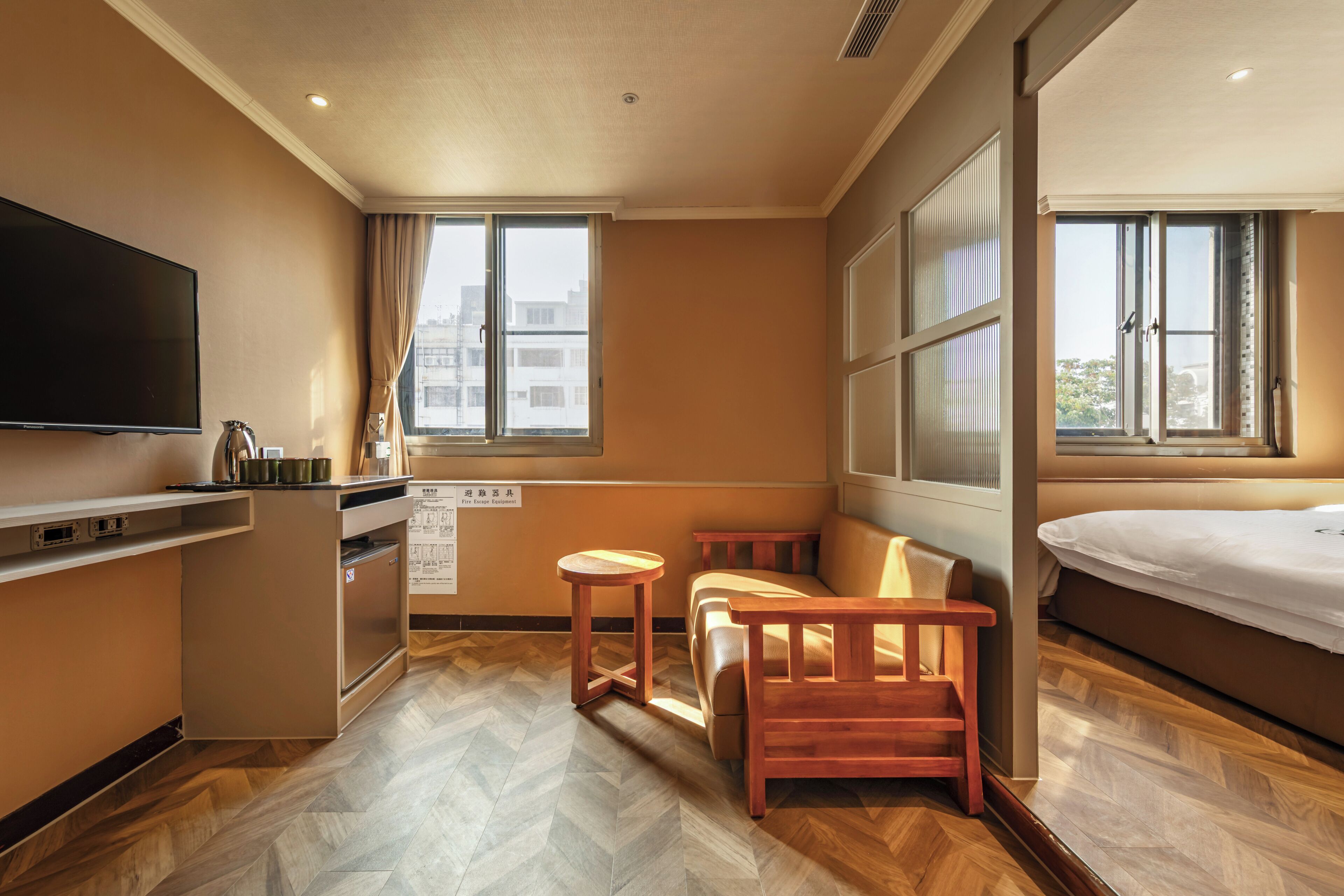 디럭스 쿼드룸 | 책상, 암막 커튼, 무료 WiFi, 침대 시트