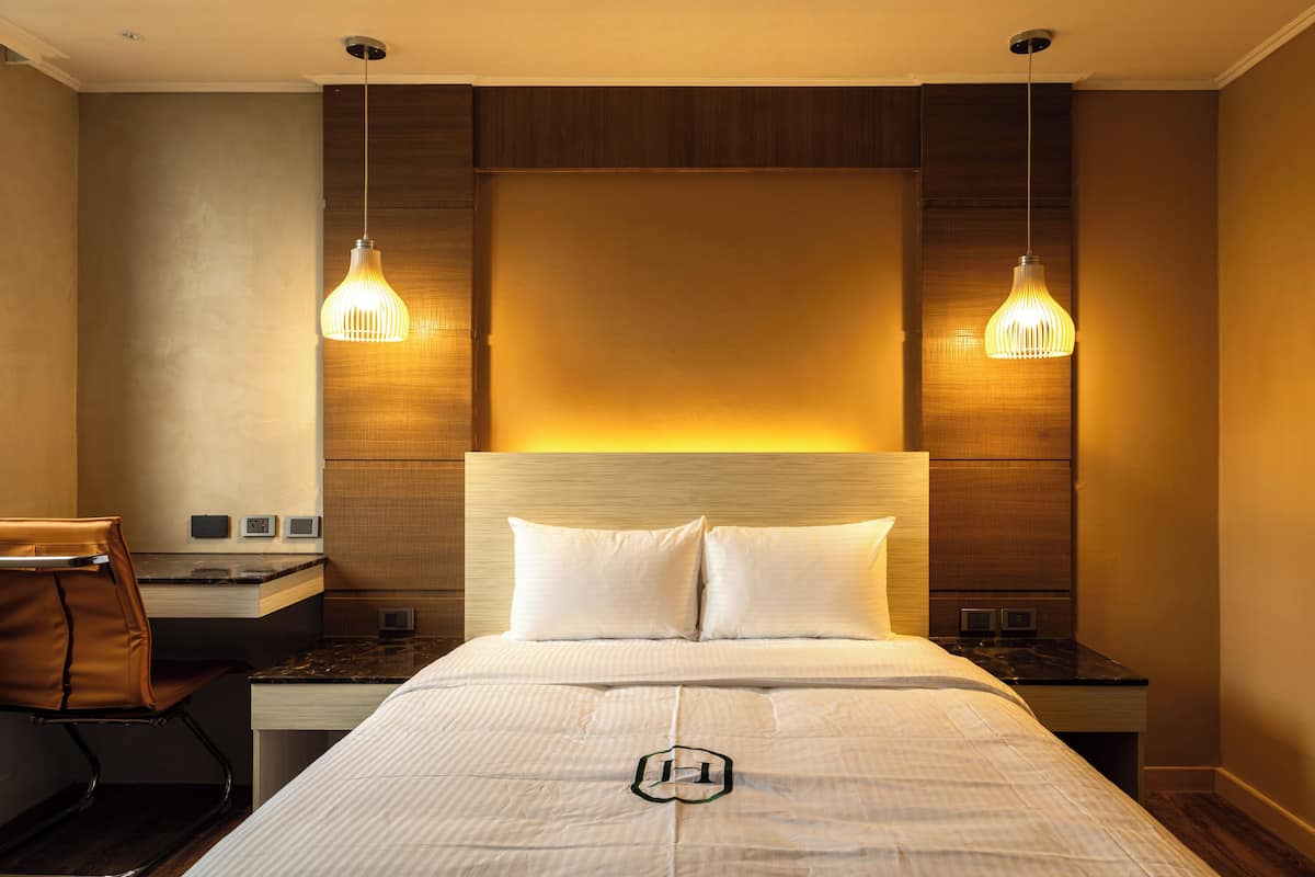 Deluxe Double Room | Desk, blackout drapes, free WiFi, bed sheets