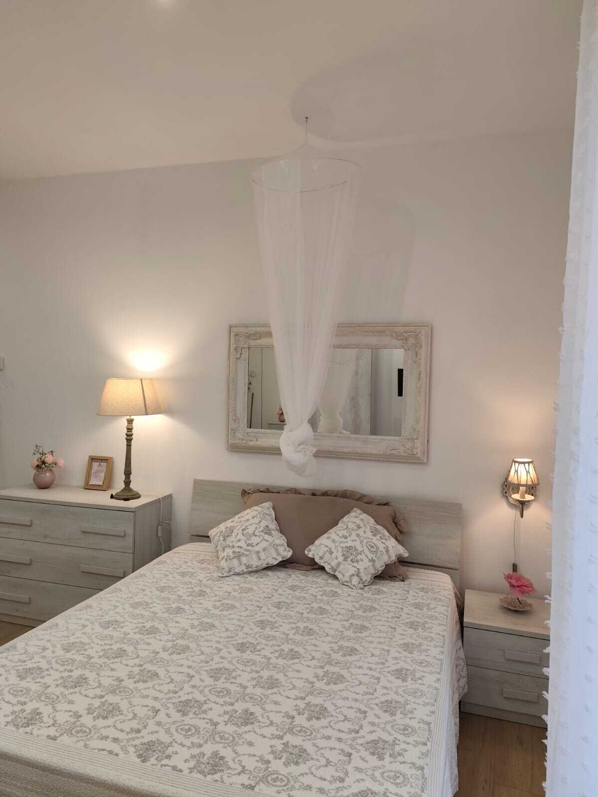 6 bedrooms, WiFi, bed sheets