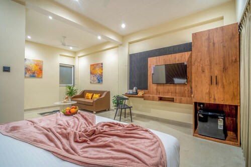 Benchmark Residences