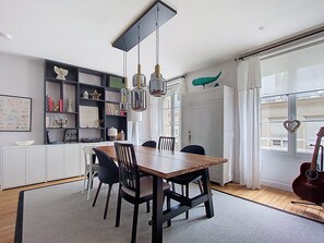 Dining - Le Saint-Vincent Prestige, apartment for 8 inner-city residents (Saint-Malo)