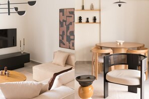 Smart TV - Marousi 2BR Prestige Apartment (Marousi)