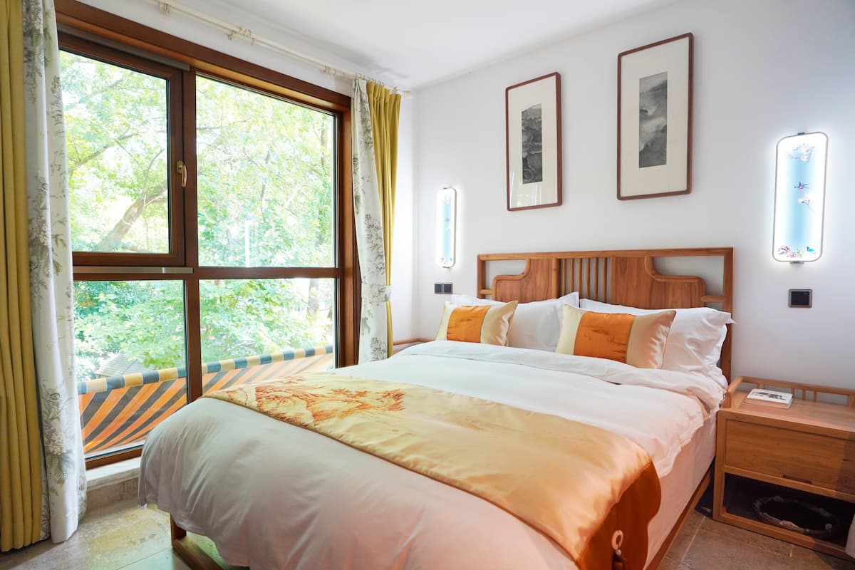 Classic Double Room, Hill View | In-room safe, free WiFi