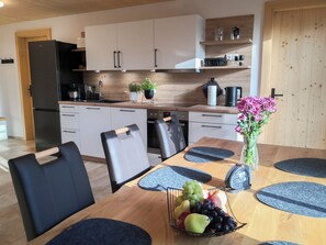 Fridge, oven, stovetop, dishwasher - Apartment 2 with balcony for max. 6 persons (Seeon-Seebruck)
