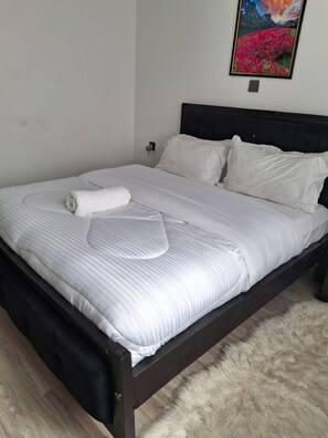 1 bedroom, iron/ironing board, WiFi, bed sheets - Cozy 1 BR apartment in Kileleshwa with fast wifi, restaurant and gym (Nairobi)
