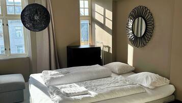 4 soverom, strykejern/-brett, wi-fi og sengetøy