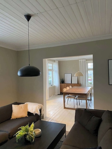 4-Bedroom Apartment w/ Free Parking