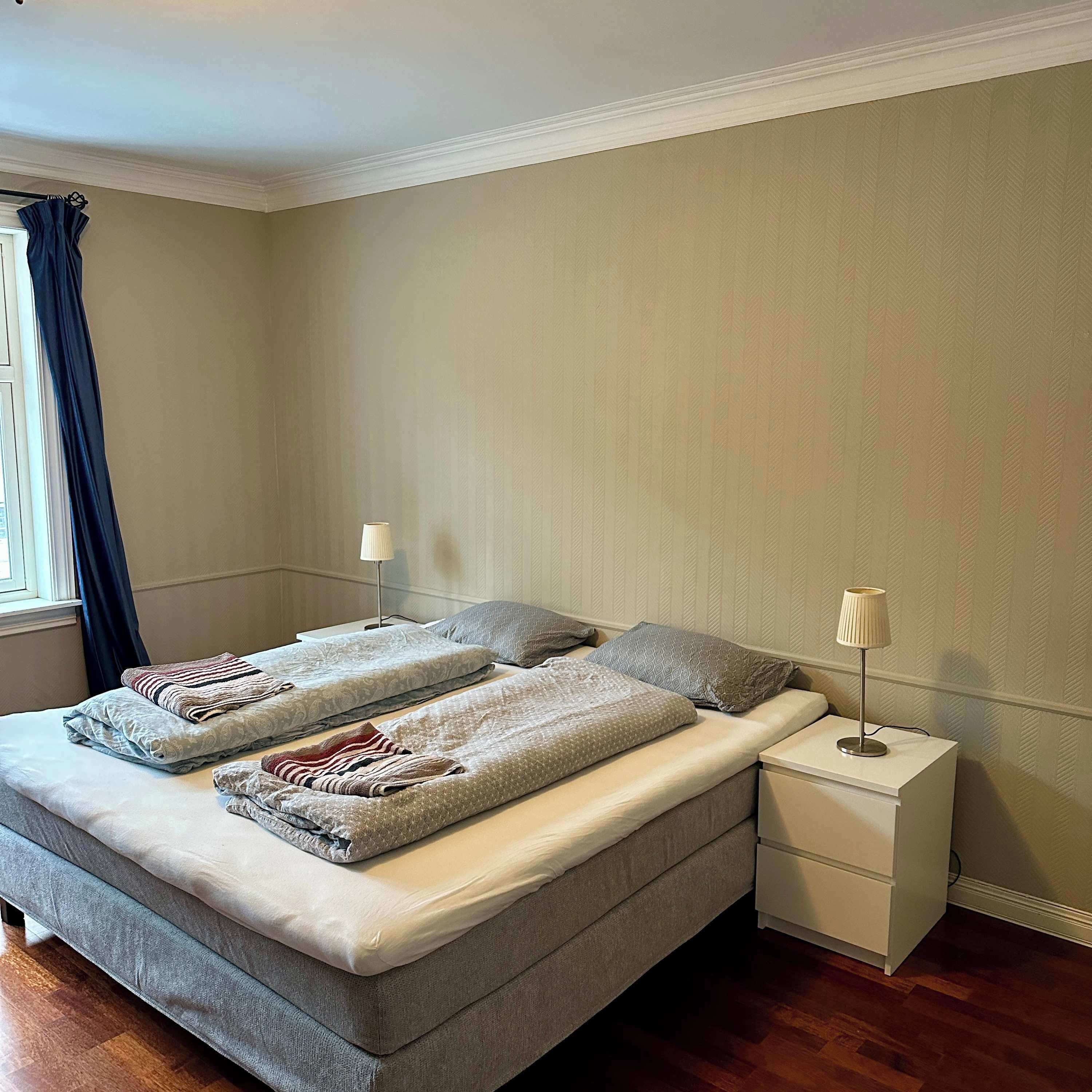 3 soverom, strykejern/-brett, wi-fi og sengetøy