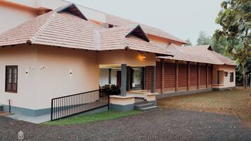 Façade de lâhĂ©bergement