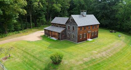 52-Acre Farmhouse • Fire Pit + Outdoor Dining & Trails | Copper Kettle Farm