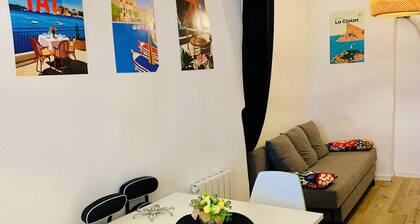 COUP DE CŒUR, 2-room apartment close to shops - Parking - Beaches