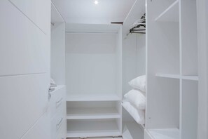 Interior - L'onde du Lac - chic apartment with private suite prés aéroprt et cliniques (Tunis)
