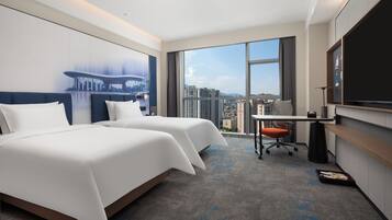 Comfort tweepersoonskamer | Luxe beddengoed, bedden met traagschuimmatrassen