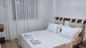 5 chambres, fer et planche Ă repasser, accĂšs Internet, draps fournis