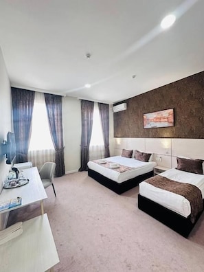 Safe på rommet, lydisolert, strykejern/-brett og wi-fi (inkludert)