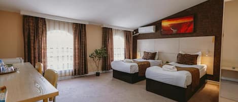 Standard Twin Room | In-room safe, soundproofing, iron/ironing board, free WiFi