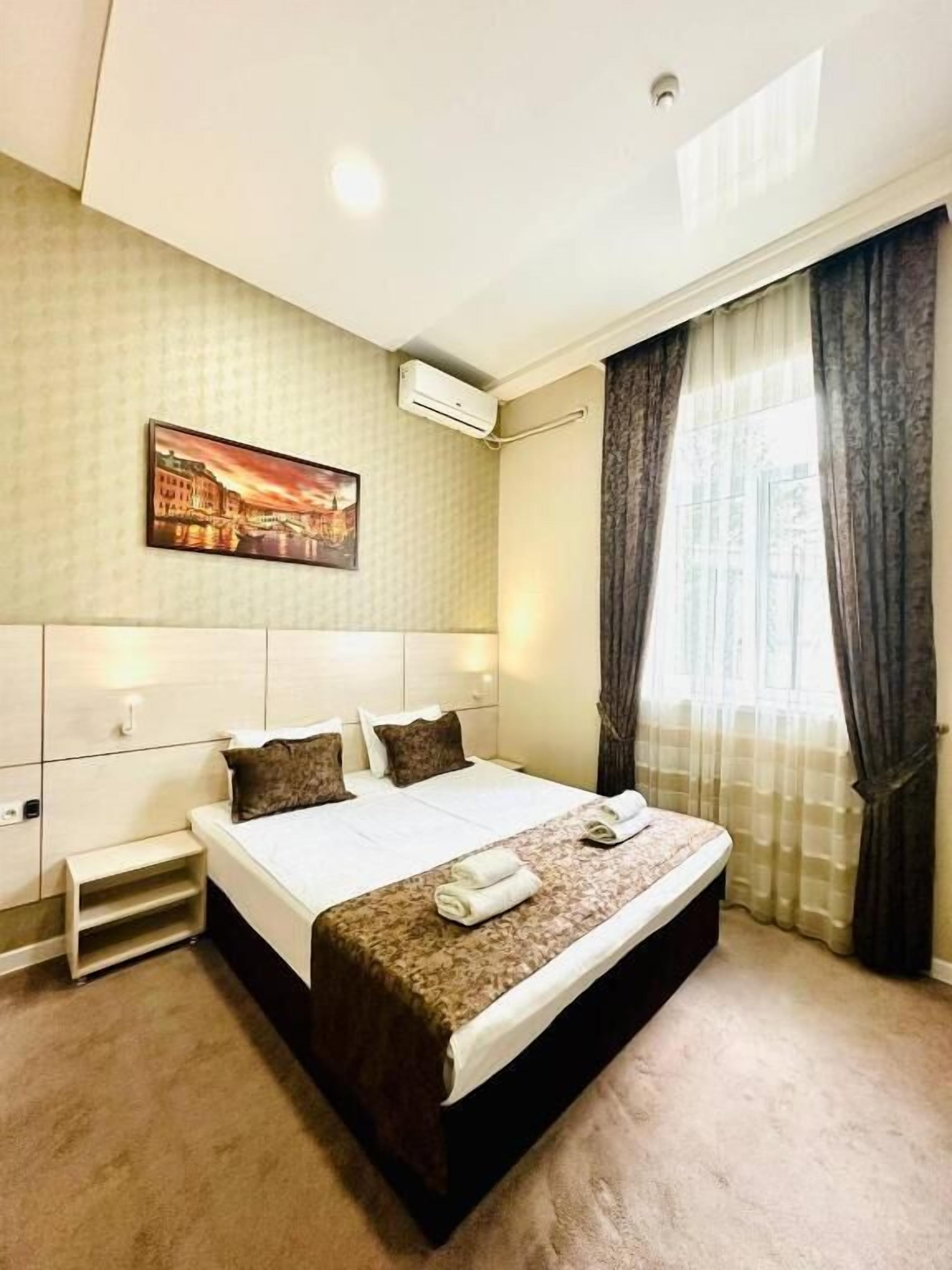 Dobbeltrom – superior | Safe på rommet, lydisolert, strykejern/-brett og wi-fi (inkludert)