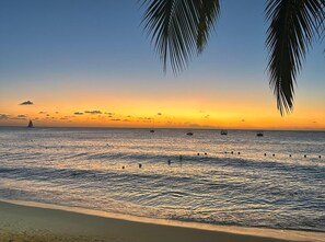 Beach - The Cottages at Ocean Manor - Unit 2: Spacious 2BD 1BTH Townhouse with Seaview (Christ Church)