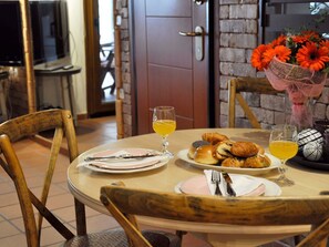 Dining - Volos Studio im Erdgeschoss in Strandnähe by Interhome (Volos)