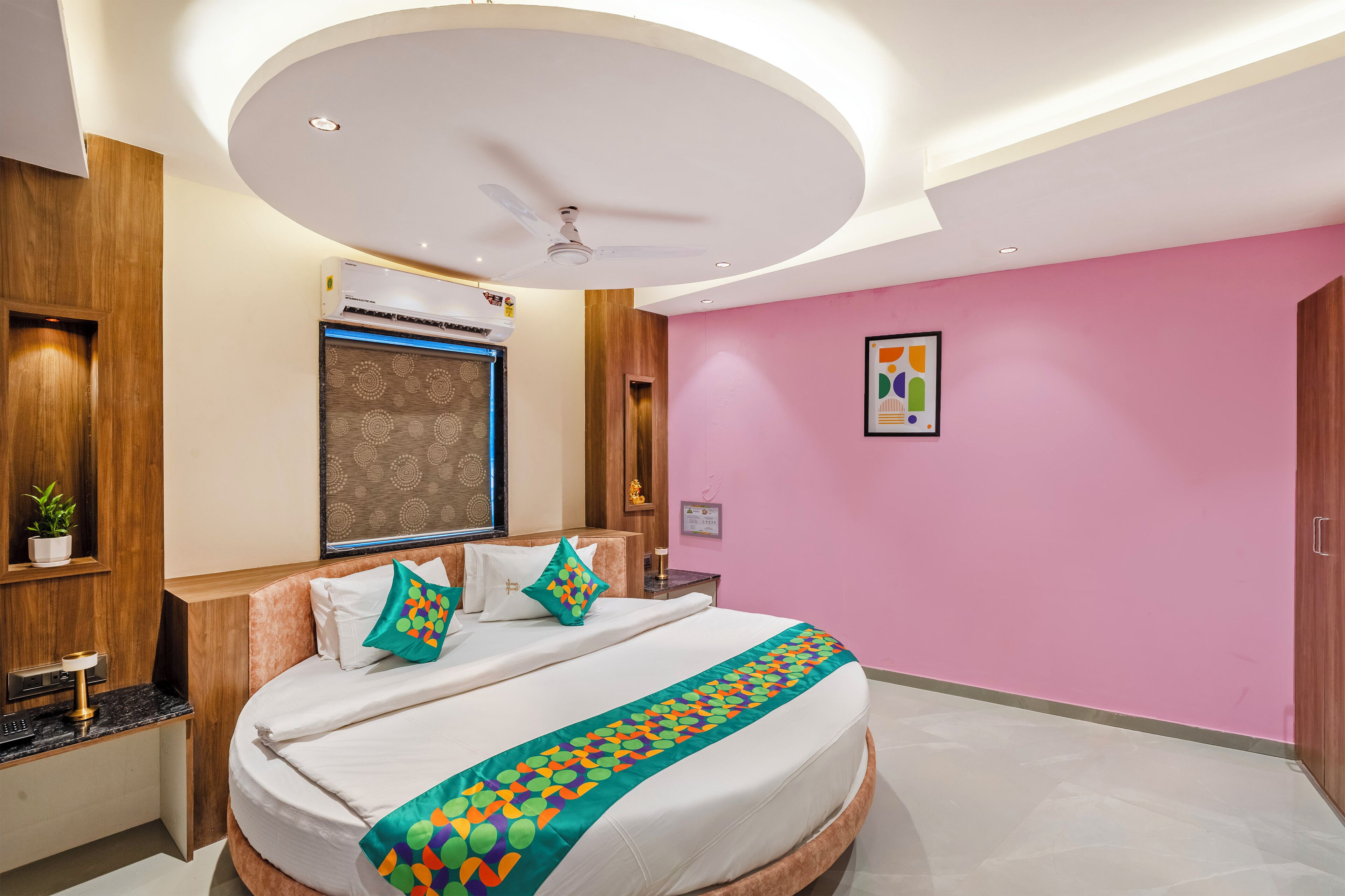 Premium Double Room | Iron/ironing board