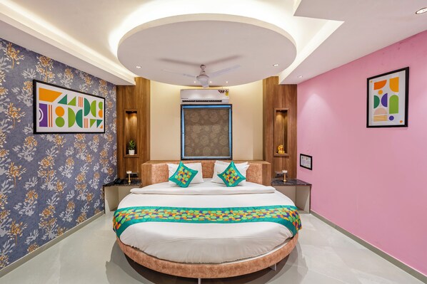 Premium Double Room | Iron/ironing board - Treebo Gateway Mansion (Mumbai)