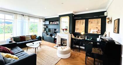 House in Larmor-plage Near Gr34 Trail