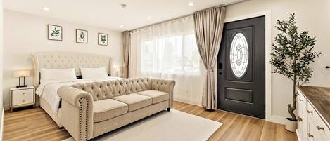 1 bedroom, iron/ironing board, WiFi, bed sheets