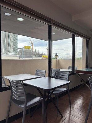 Dining - Private Room for 4 at The Budget Inn Makati with WiFi & Ensuite Bath (Makati City)