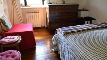 Bügeleisen/Bügelbrett, kostenloses WLAN