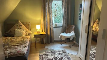 Free WiFi, wheelchair access