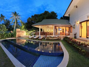 Pool - Villa mit Blick auf das Wasser by Interhome (Koh Samui)