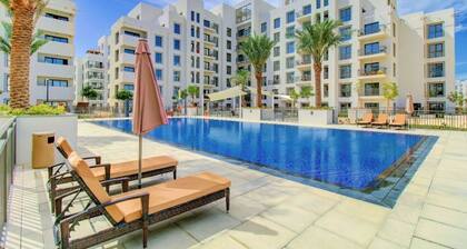 Silk Valley - Cozy Studio with pool view