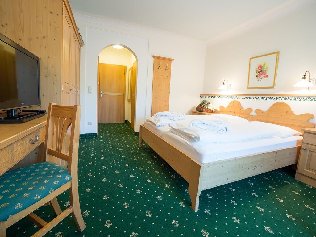 1 chambre, bureau, lit parapluie, Wi-Fi