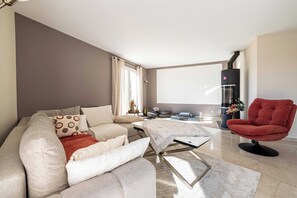 Smart TV, offices - Quiet House with Pool (Biot)