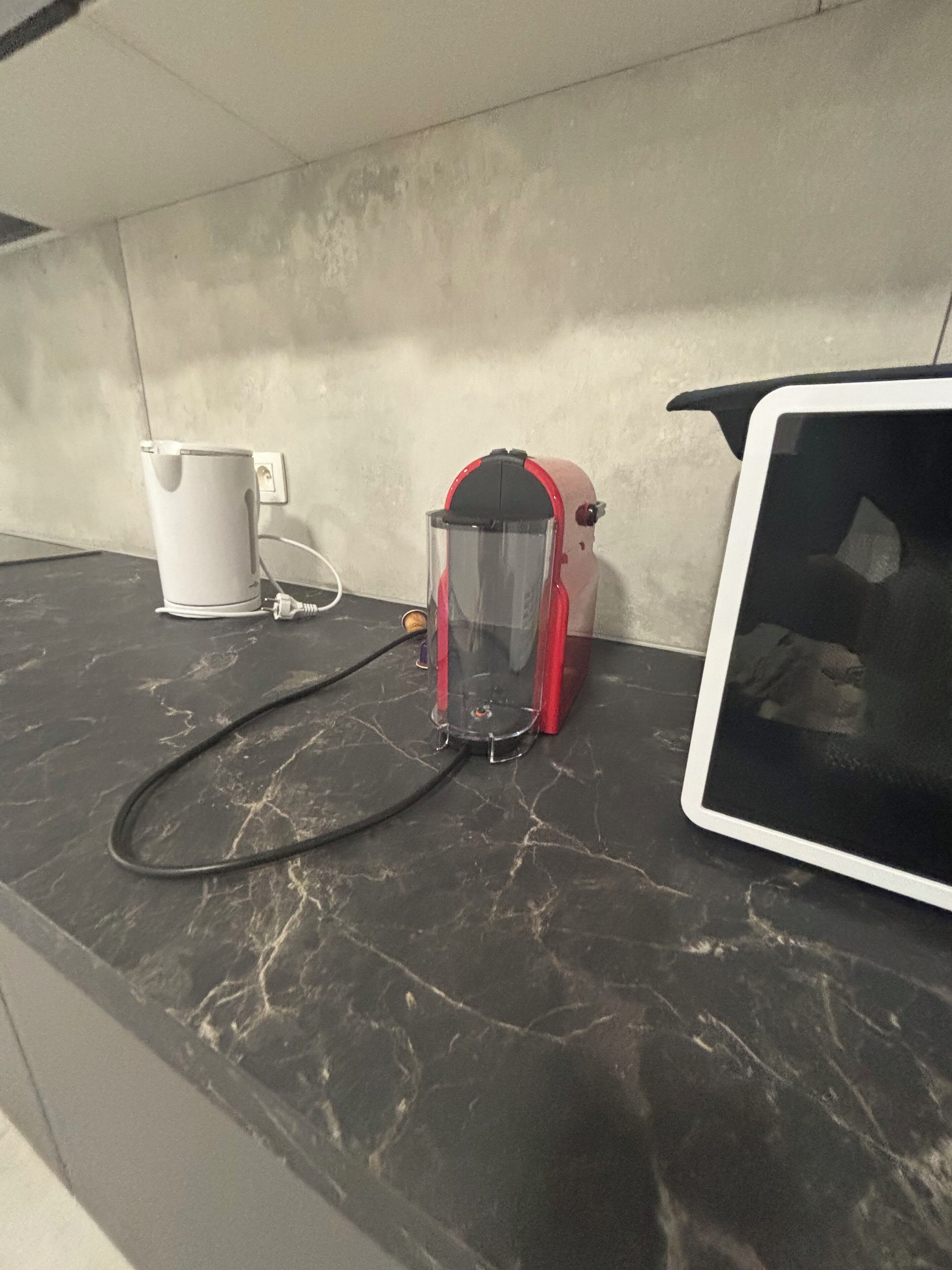 Kaffee und/oder Kaffeemaschine