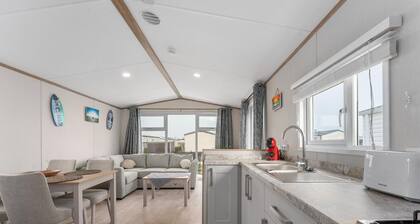 Chalet in De Haan with terrace