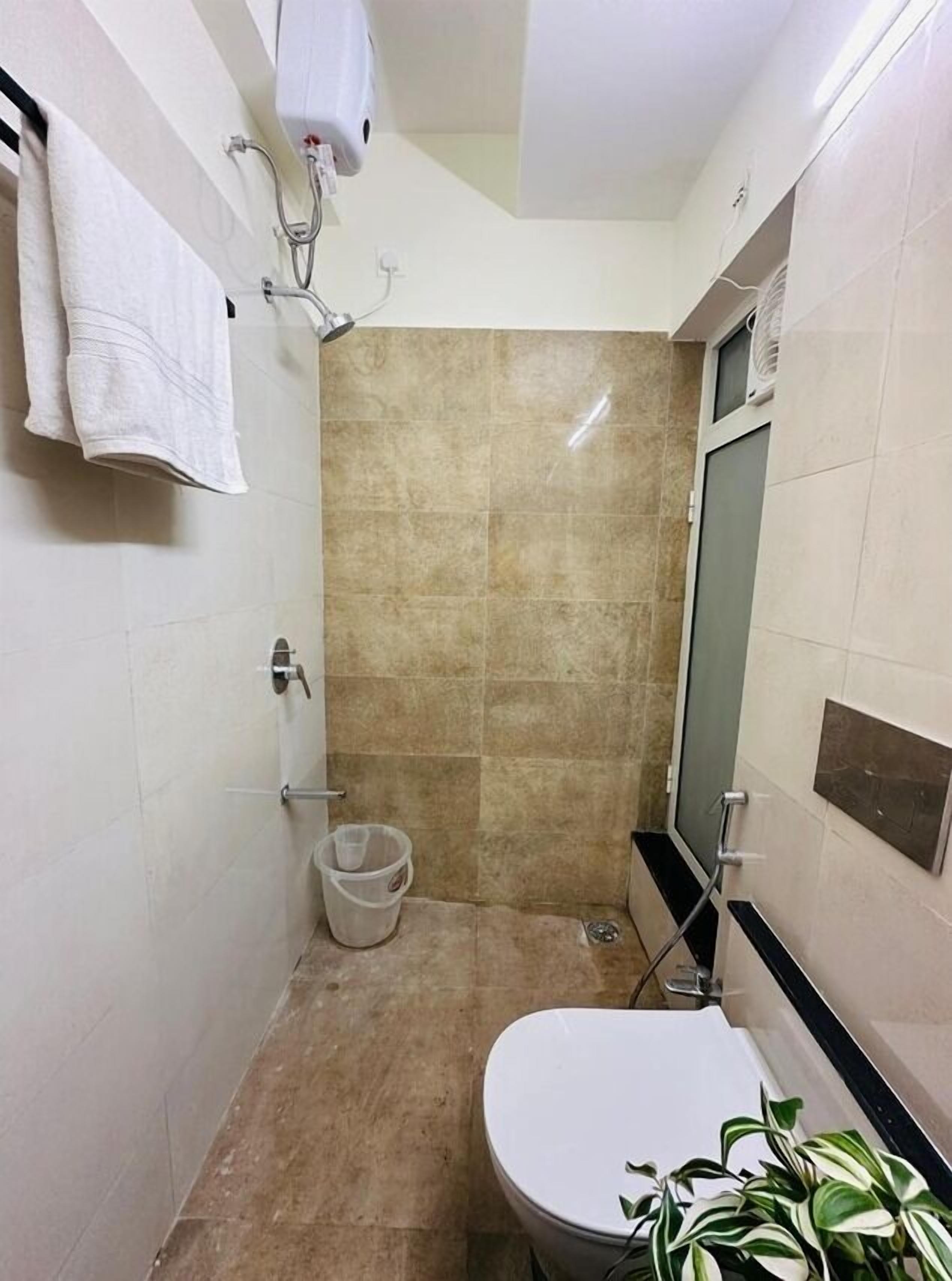 Shower, towels, soap, shampoo