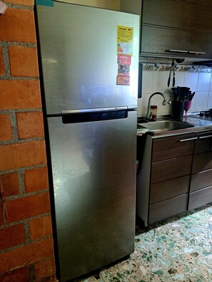 Stovetop, electric kettle, toaster, blender - Apartment equipped for long stays at 30min from downtown (Medellín)