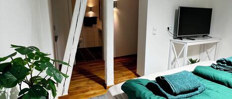 1 habitación, wifi y ropa de cama