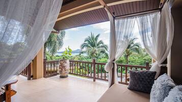 Deluxe Triple Room, Sea View | Beach/ocean view