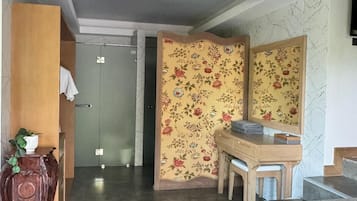 Deluxe Room, Pool View | Bathroom | Hair dryer, towels