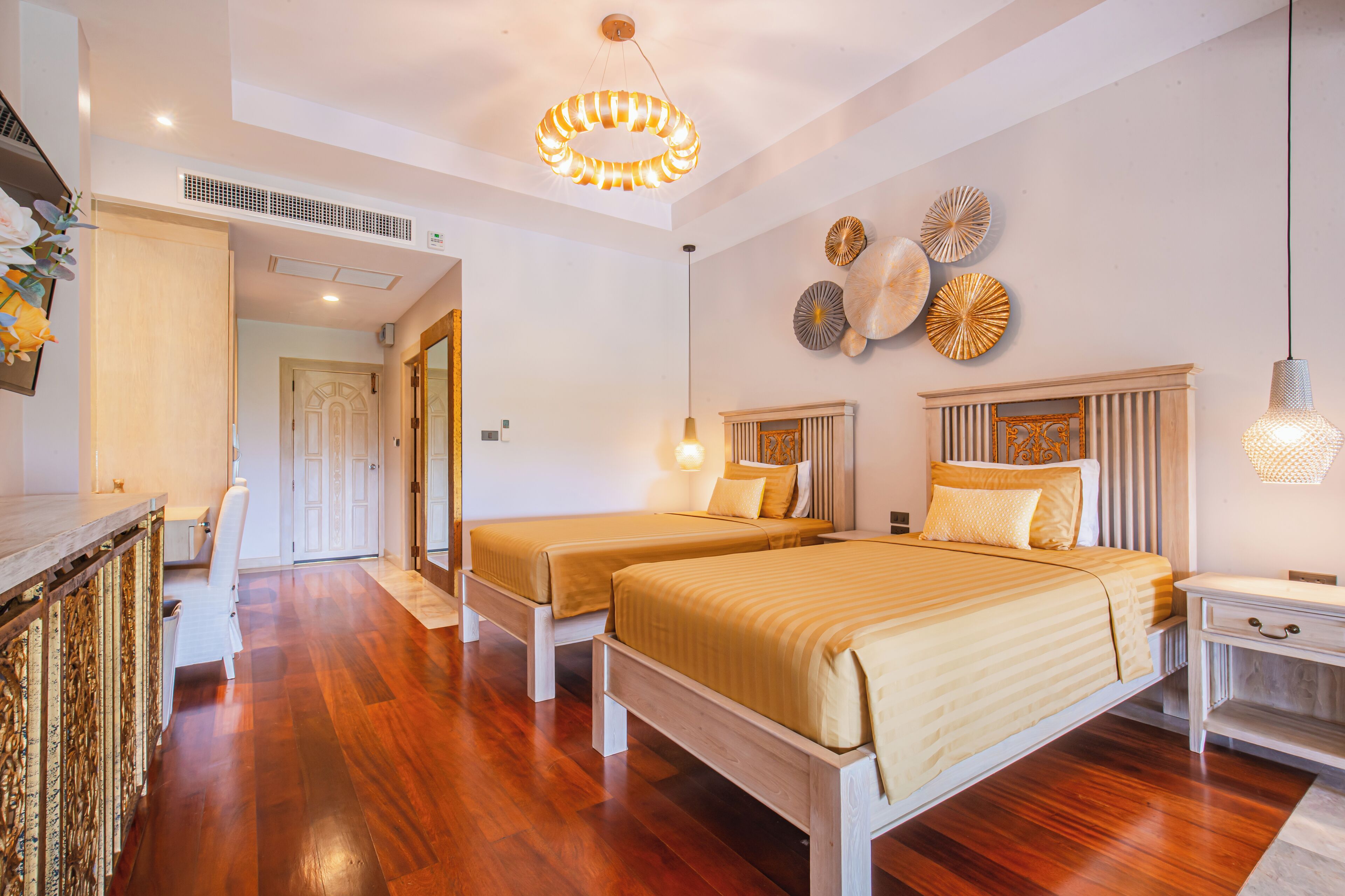 ห้องดีลักซ์ทวิน, ระเบียง, วิวทะเล | โต๊ะทำงาน, พื้นที่ทำงานแบบใช้แล็ปท็อป, Wi-Fi ฟรี, ผ้าปูที่นอน