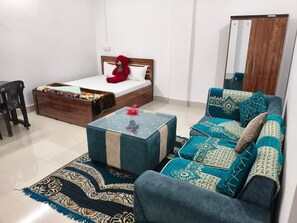 Deluxe Apartment | Laptop workspace, free WiFi - Jironi Residency In  (Guwahati)
